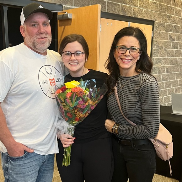 Meet your Posher, Jennifer - Picture 1 of 1